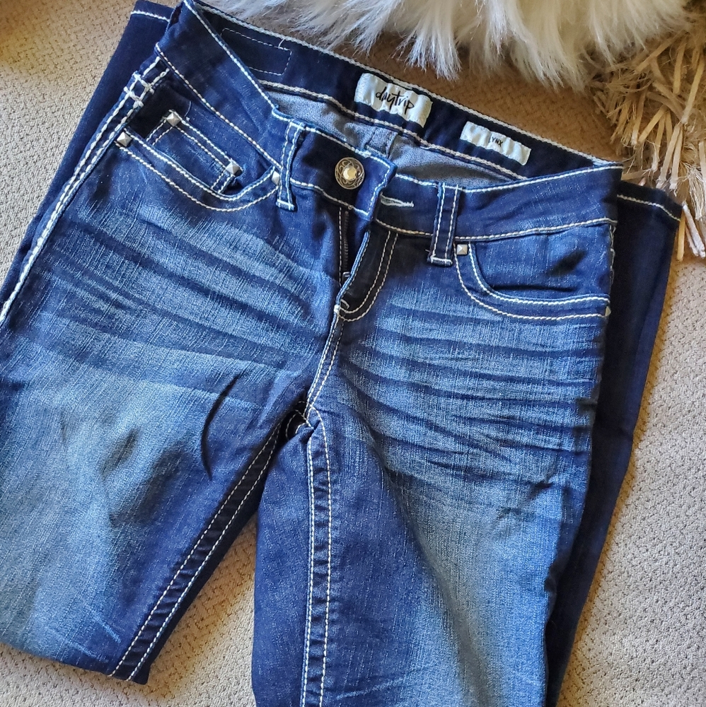 Jeans - Picture 2 of 3